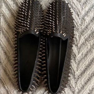 Men’s Unif Hellraiser shoes size 9.